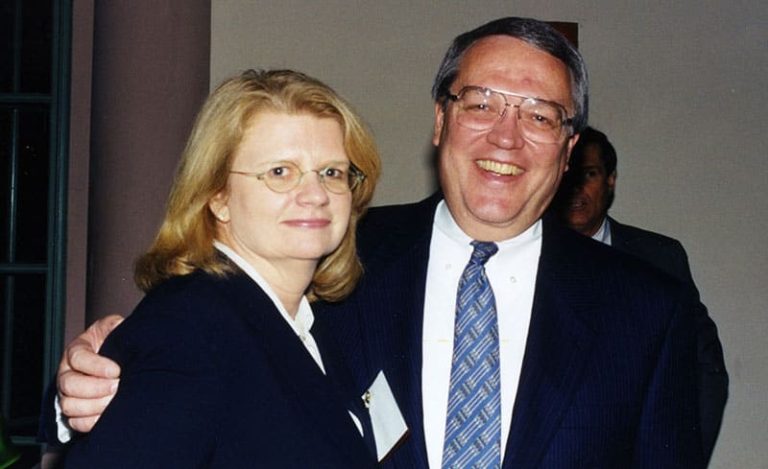 Geraldine Laybourne and Leo Hindery, 1999 Western Show.
